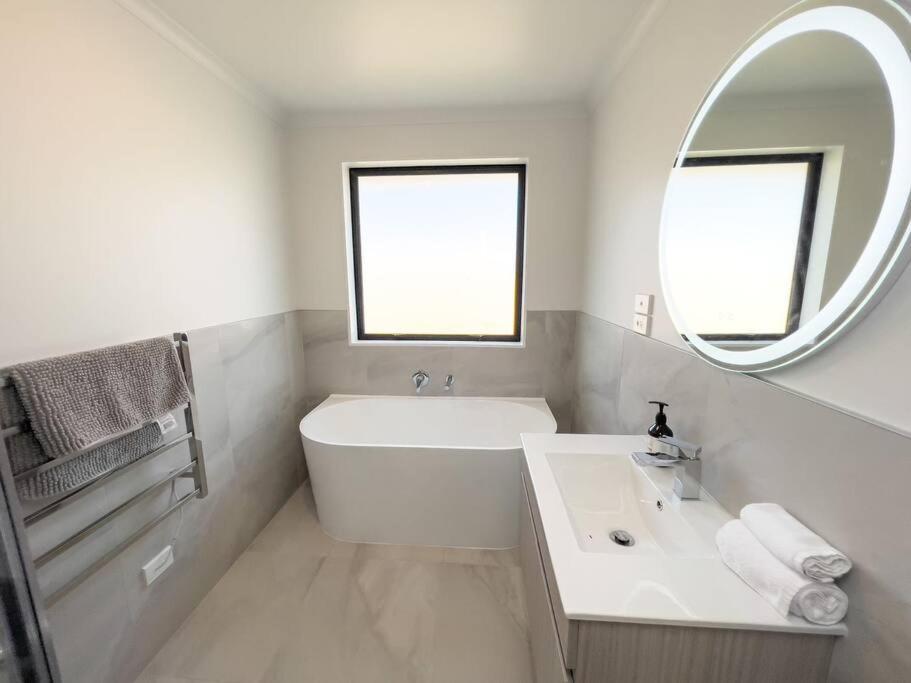 Peaceful 5 Bedrooms Retreat Rotorua Ngoại thất bức ảnh