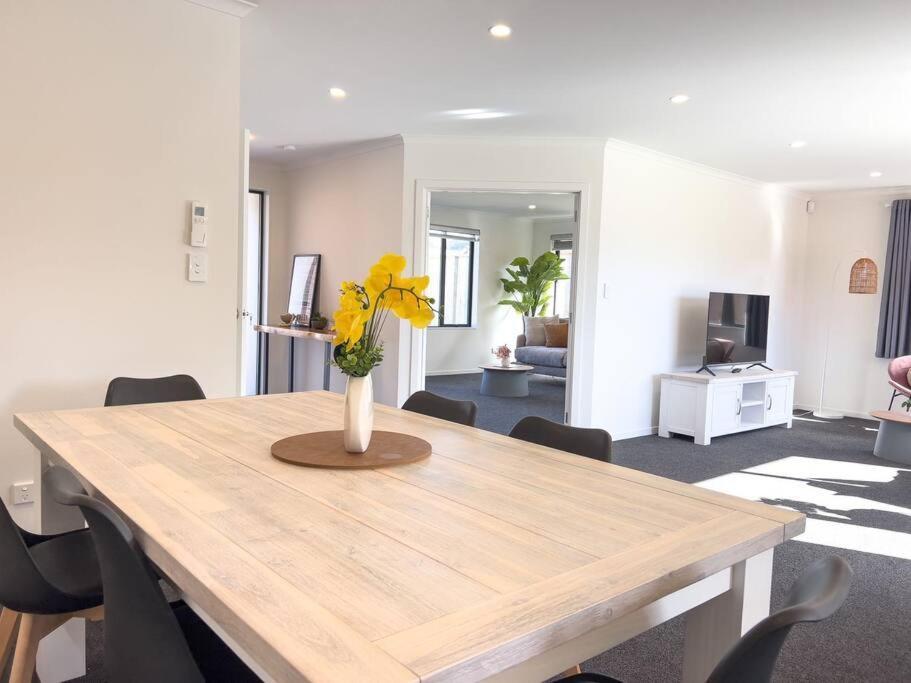Peaceful 5 Bedrooms Retreat Rotorua Ngoại thất bức ảnh